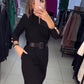 Női elegáns egyszínű ruha övvel