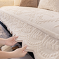 🛋️🐰 Puha nyúlszőr kanapéhuzat – csúszásgátló és karcálló